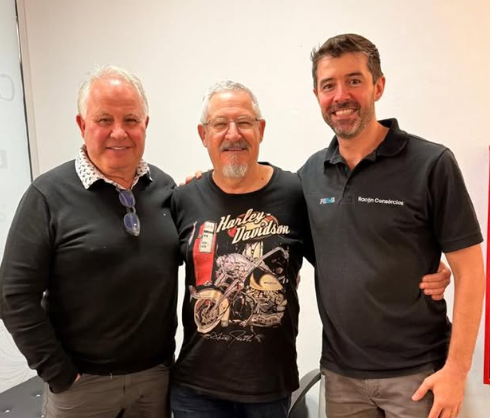 Clientes e parceiros em encontro com a equipe JJG — registro 1