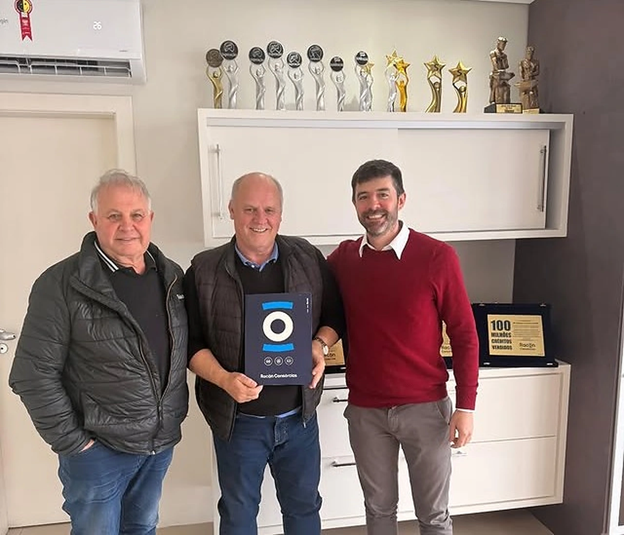 Clientes e parceiros em encontro com a equipe JJG — registro 15